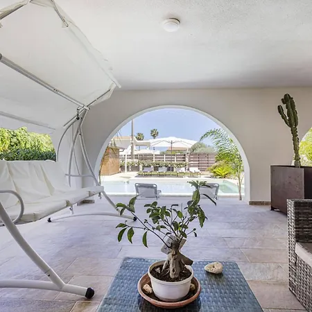 Divina By * Fontane Bianche